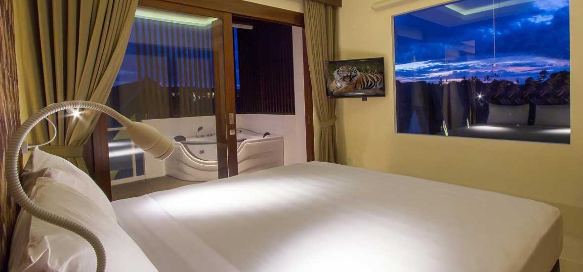 Suite With Jacuzzi Room M Suite Seminyak Hotel Bali